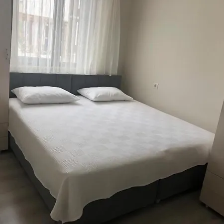 Ξενοδοχείο με διαμερίσματα Lale *